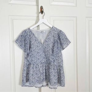 Georgette Ruffle-Sleeve Peplum Top in Americana Floral